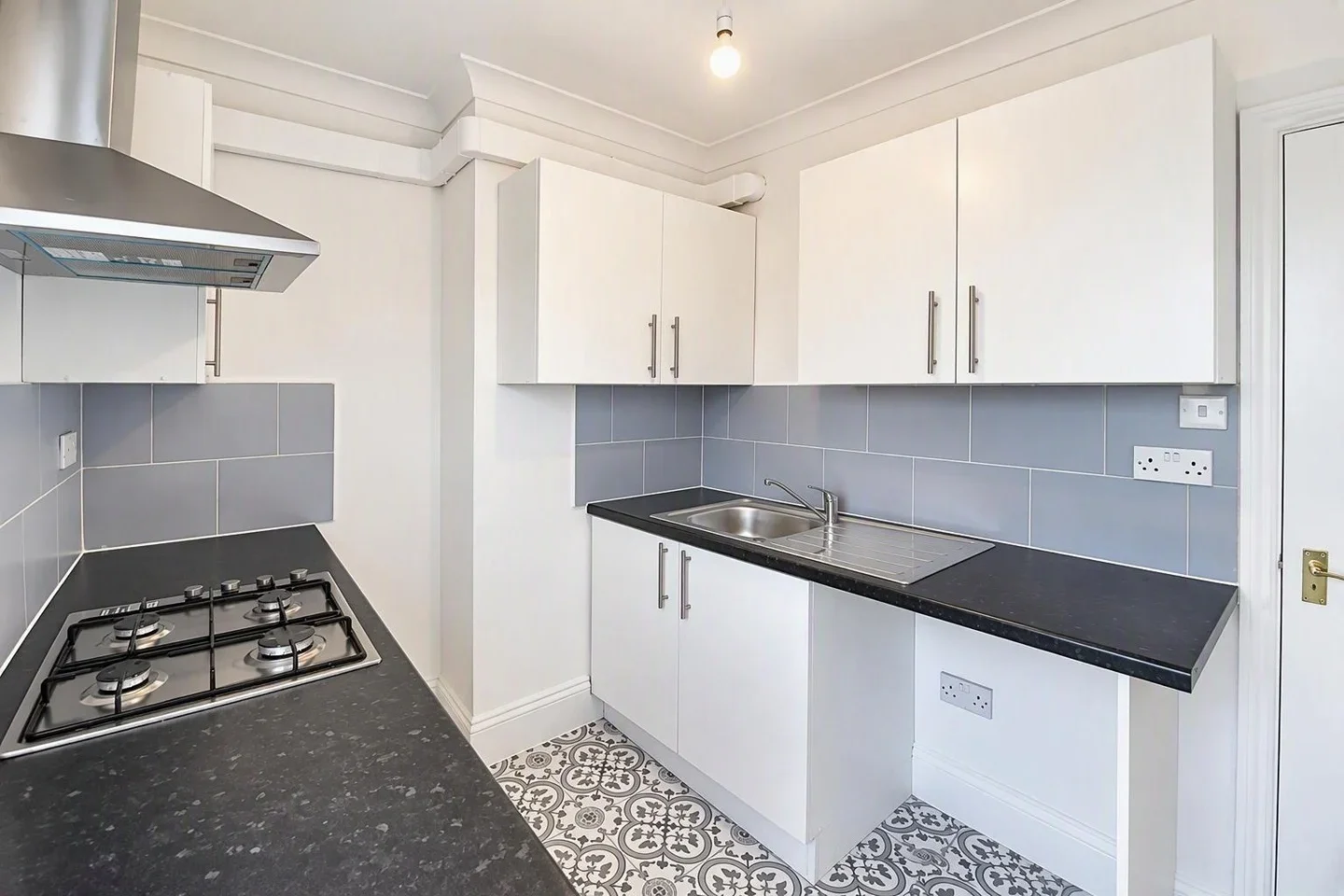 Flat Hertford Road in Greater London
