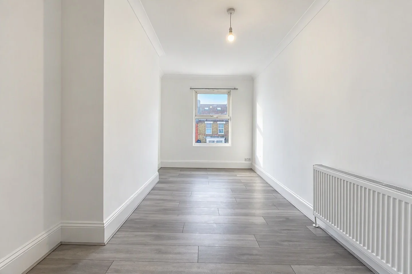 Flat Hertford Road in Greater London