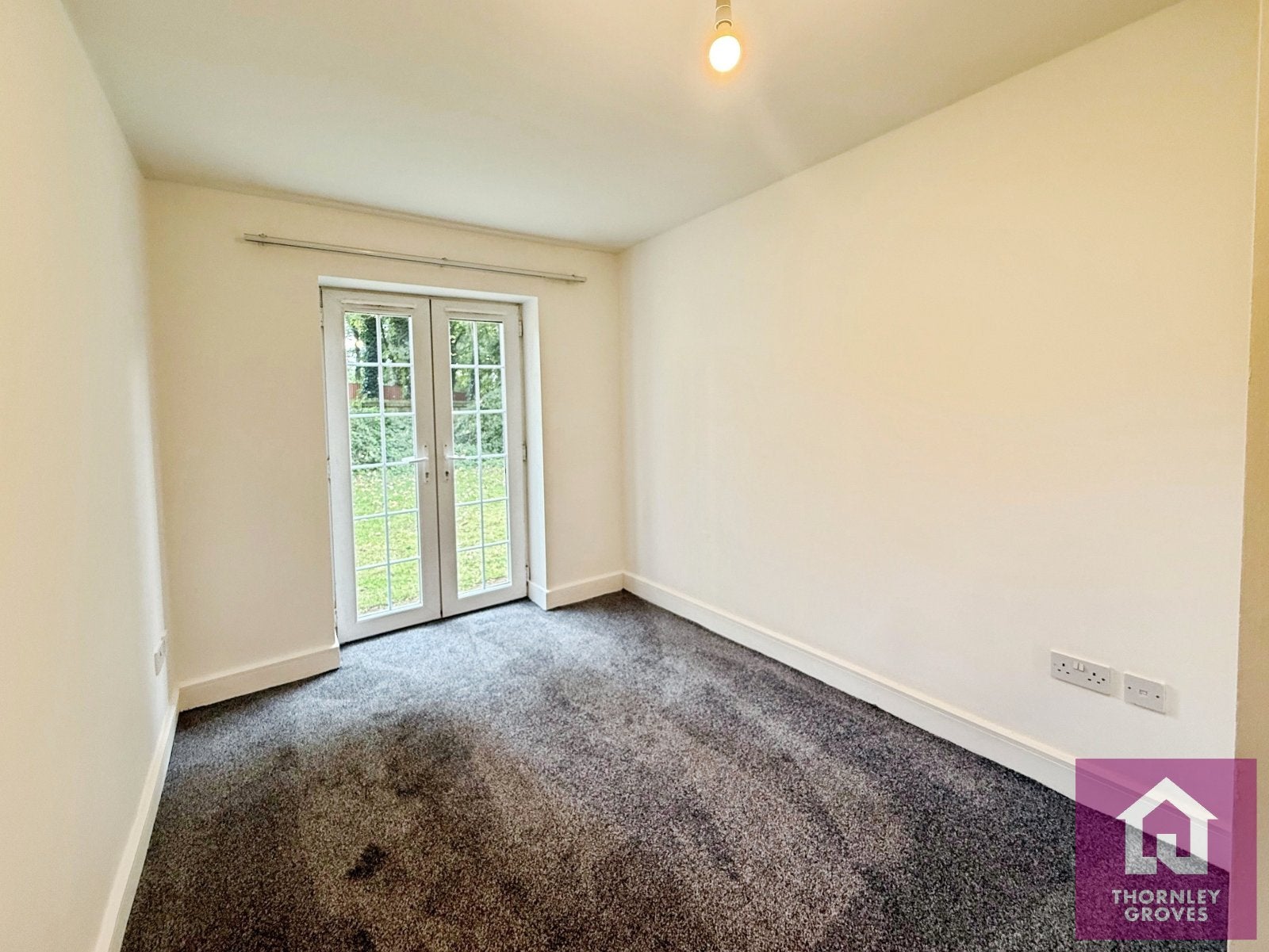 Flat Hollins Street in Farnworth