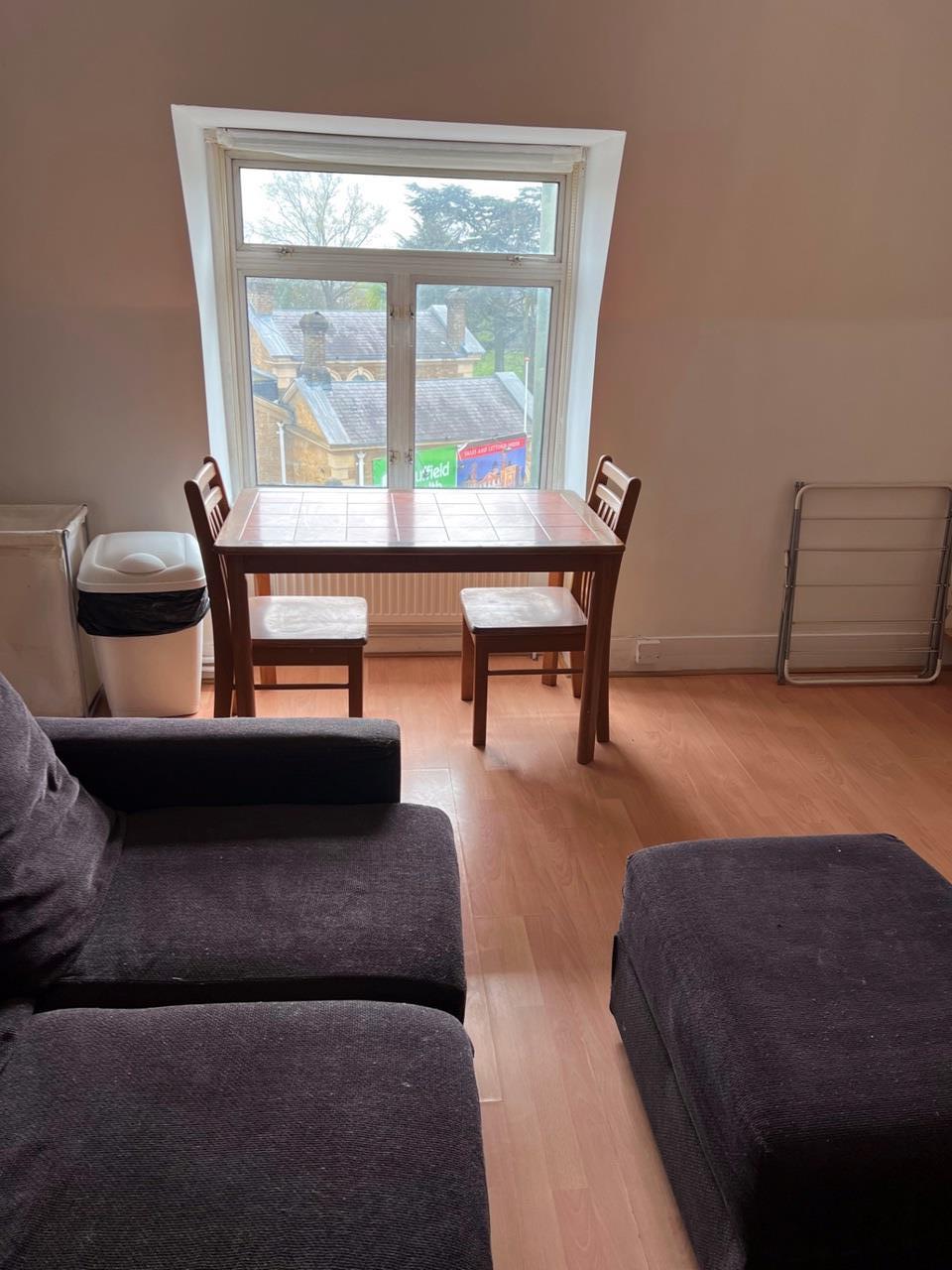 Flat Friern Barnet Road in Greater London