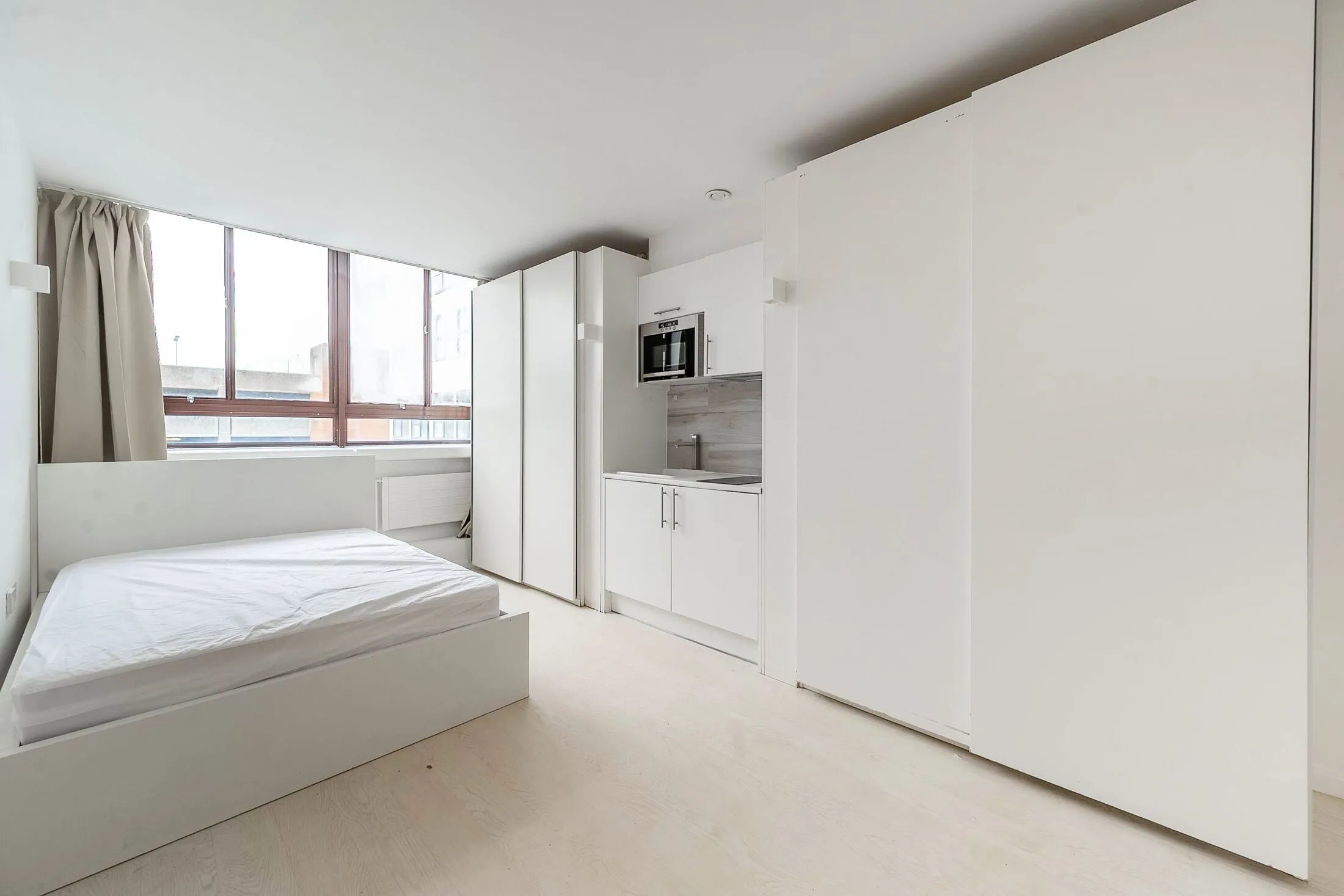 Flat College Road in Greater London