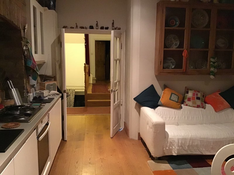 Room Eynham Road in Greater London