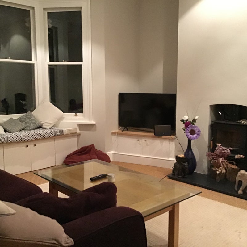 Room Eynham Road in Greater London