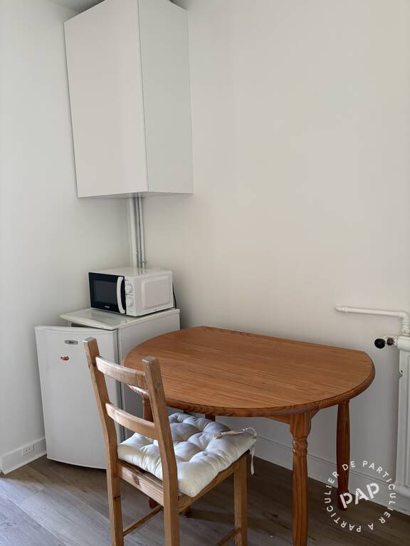 Room Avenue de Saint-Mandé in Paris