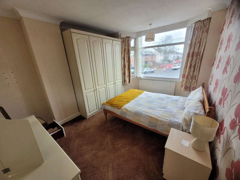 Room Arch Road in Coventry