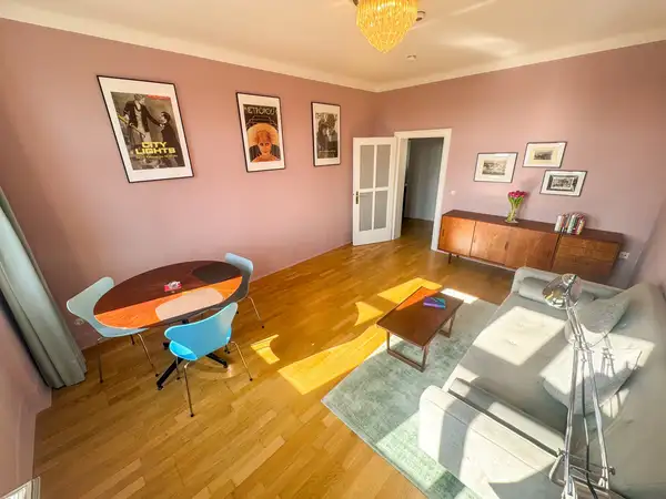 Wohnung Karl-Marx-Allee in Berlin