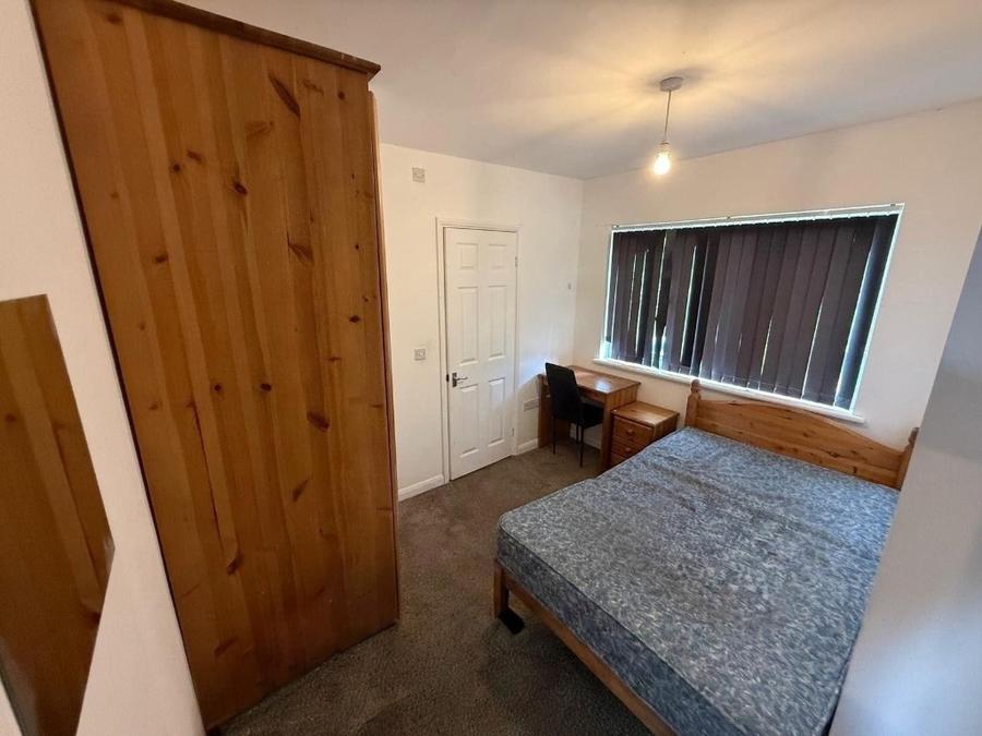 Room Friar's Avenue in Far Cotton