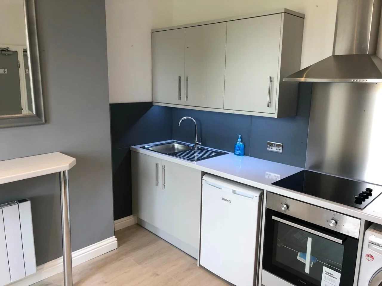 Flat Batoum Gardens in Greater London