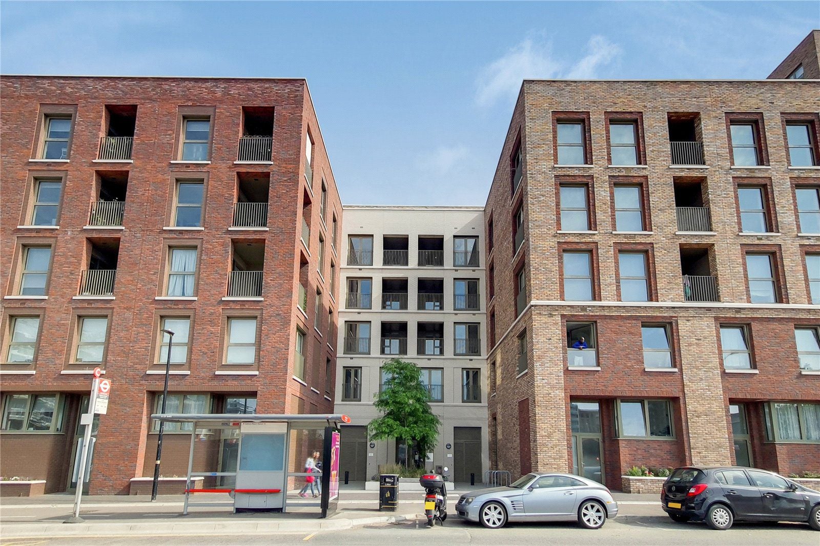 Flat Atlantis Avenue in Greater London