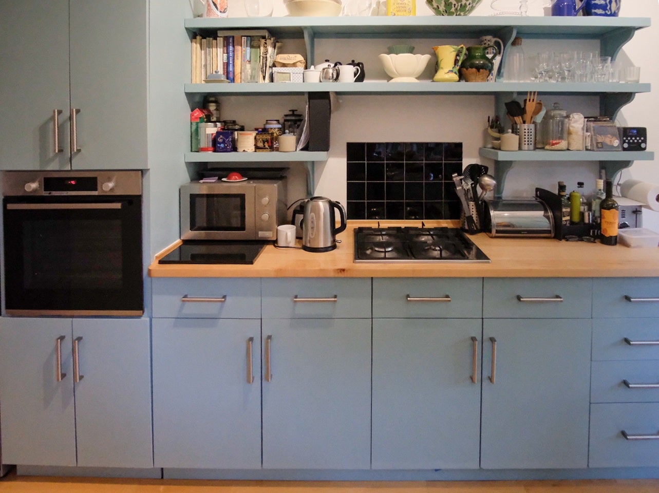 Room Cecil Road in Greater London