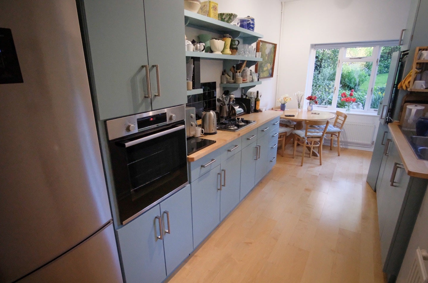 Room Cecil Road in Greater London