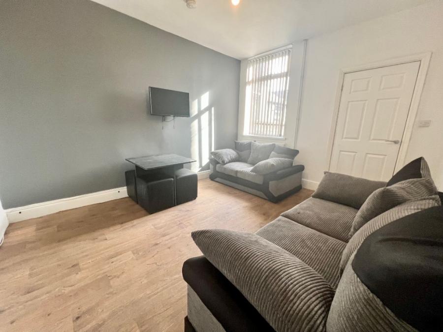 Room Ashford Street in Stoke-on-Trent