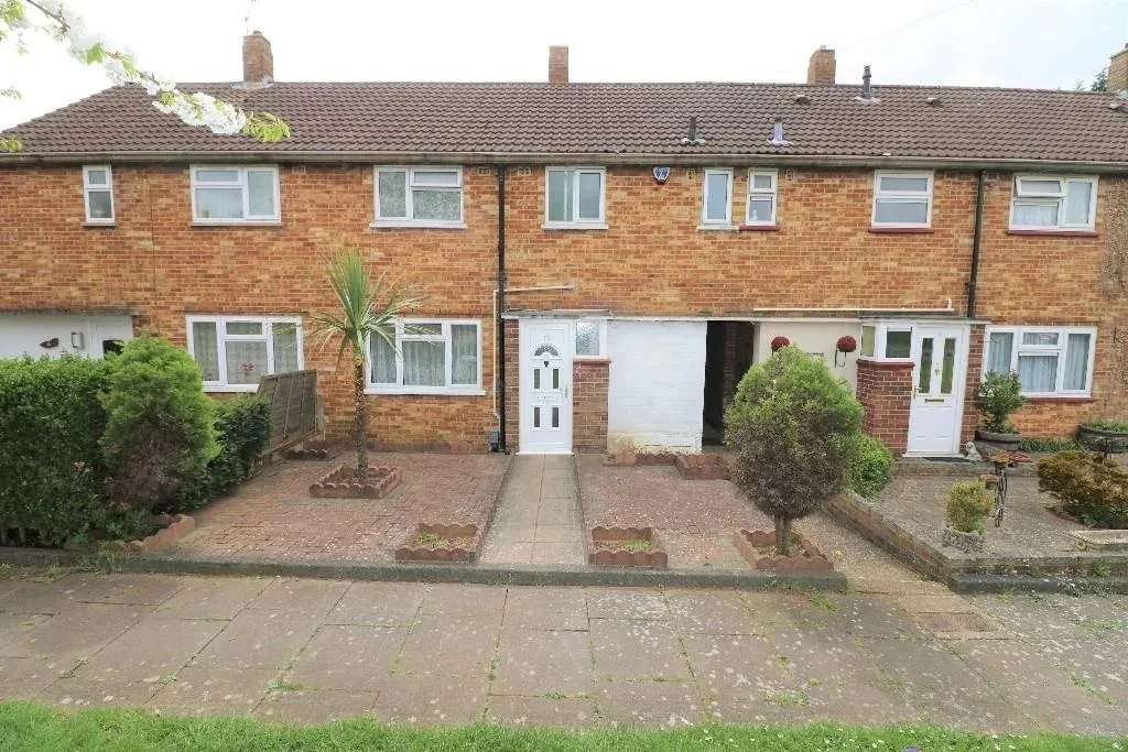 House Catsbrook Road in Luton