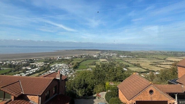 Flat Woodspring Avenue in Weston-super-Mare