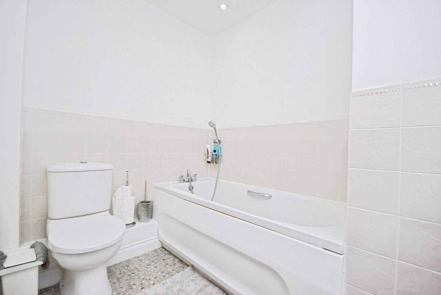 Flat Sparkes Close in Greater London