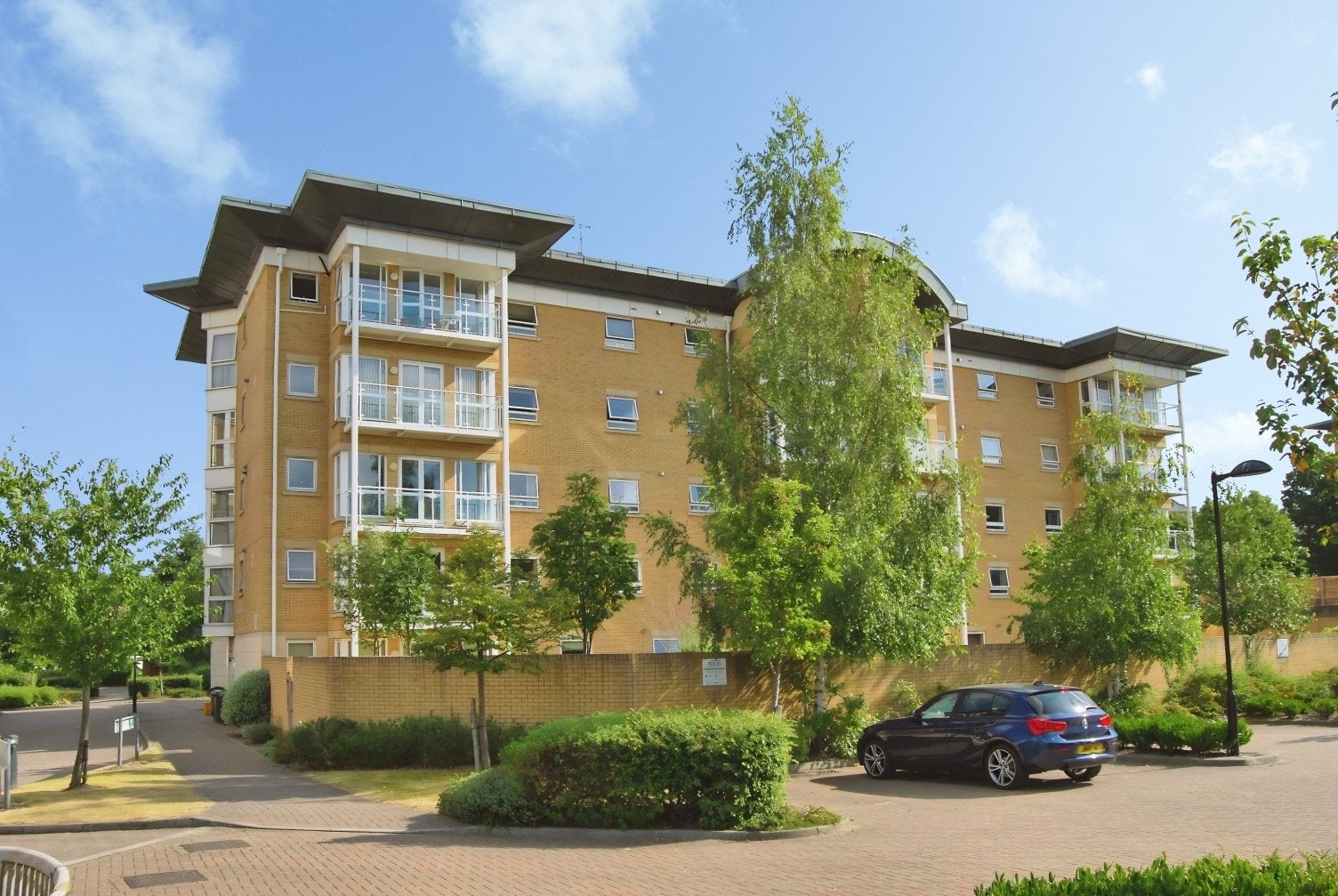 Flat Sparkes Close in Greater London