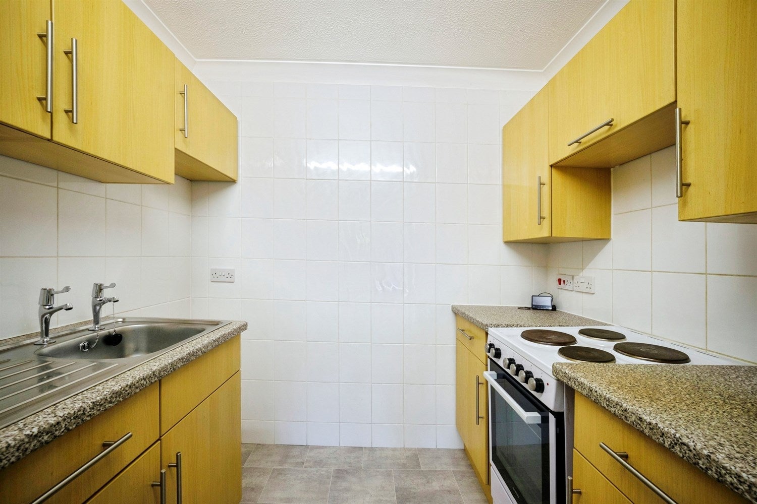 Flat Moreton Road in Upton