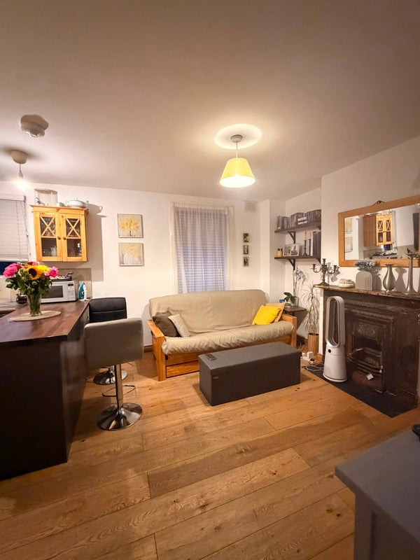Room Kirchen Road in Greater London