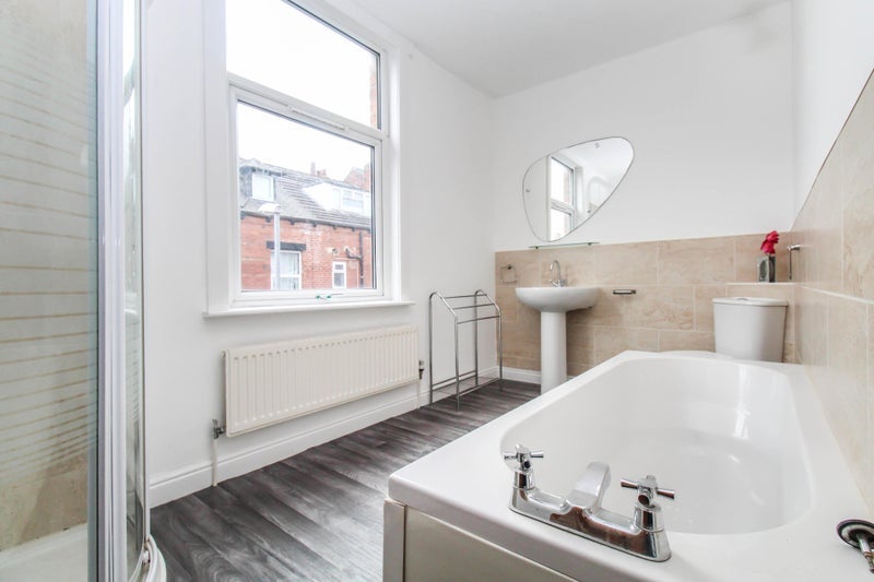 House Back Ash View in Leeds