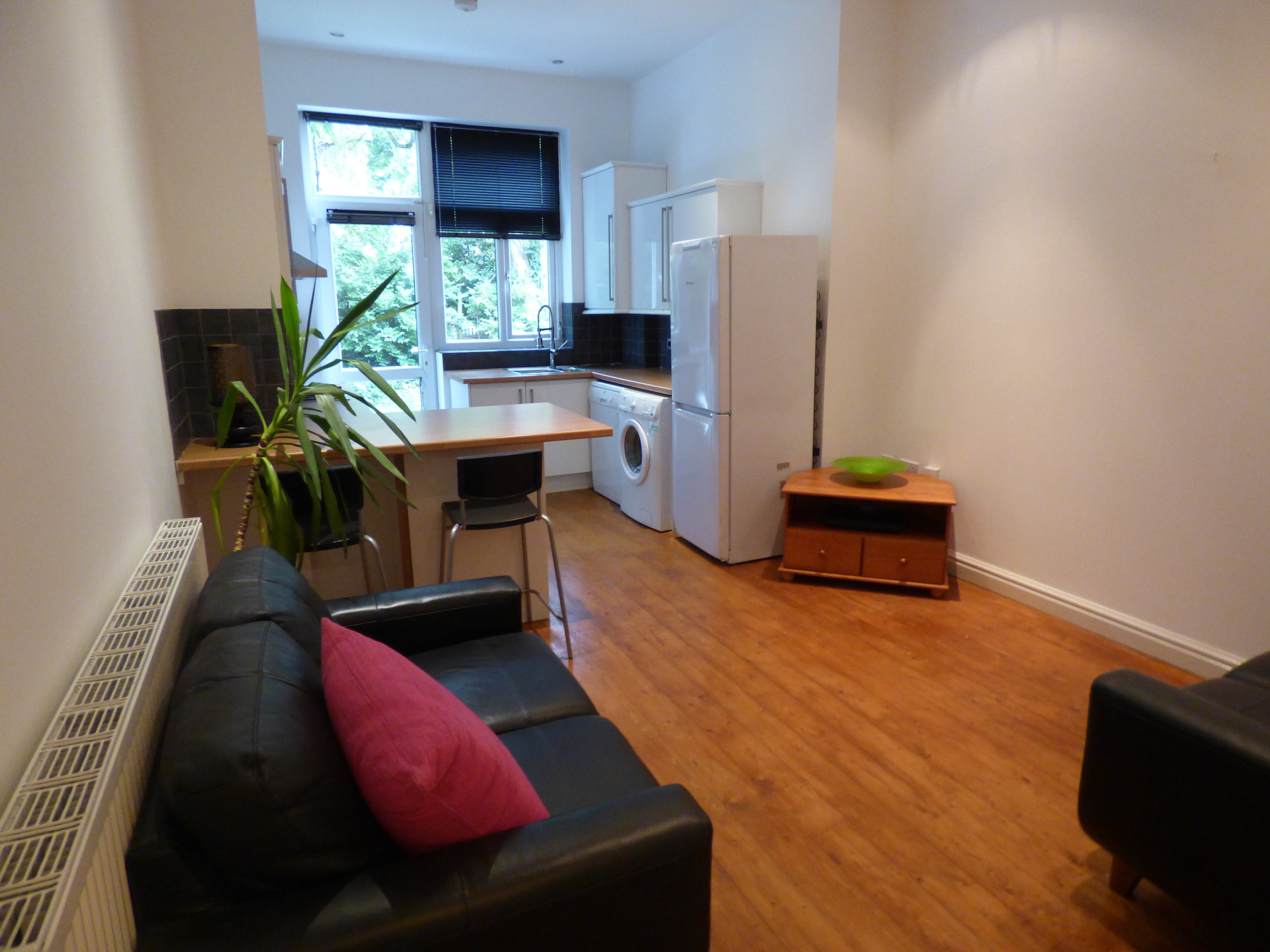 Flat Chatham Grove in Manchester