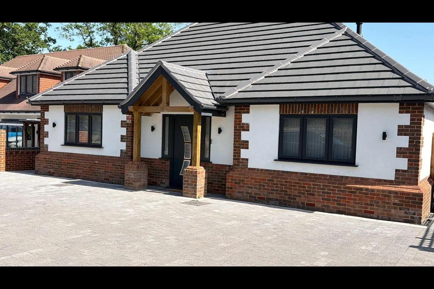 House Guildford Road in Surrey Heath