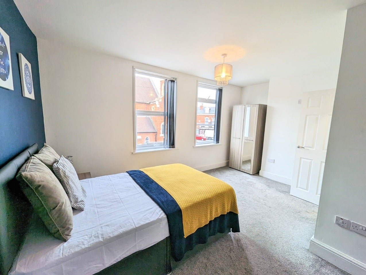 Room Sycamore Road in Sandwell