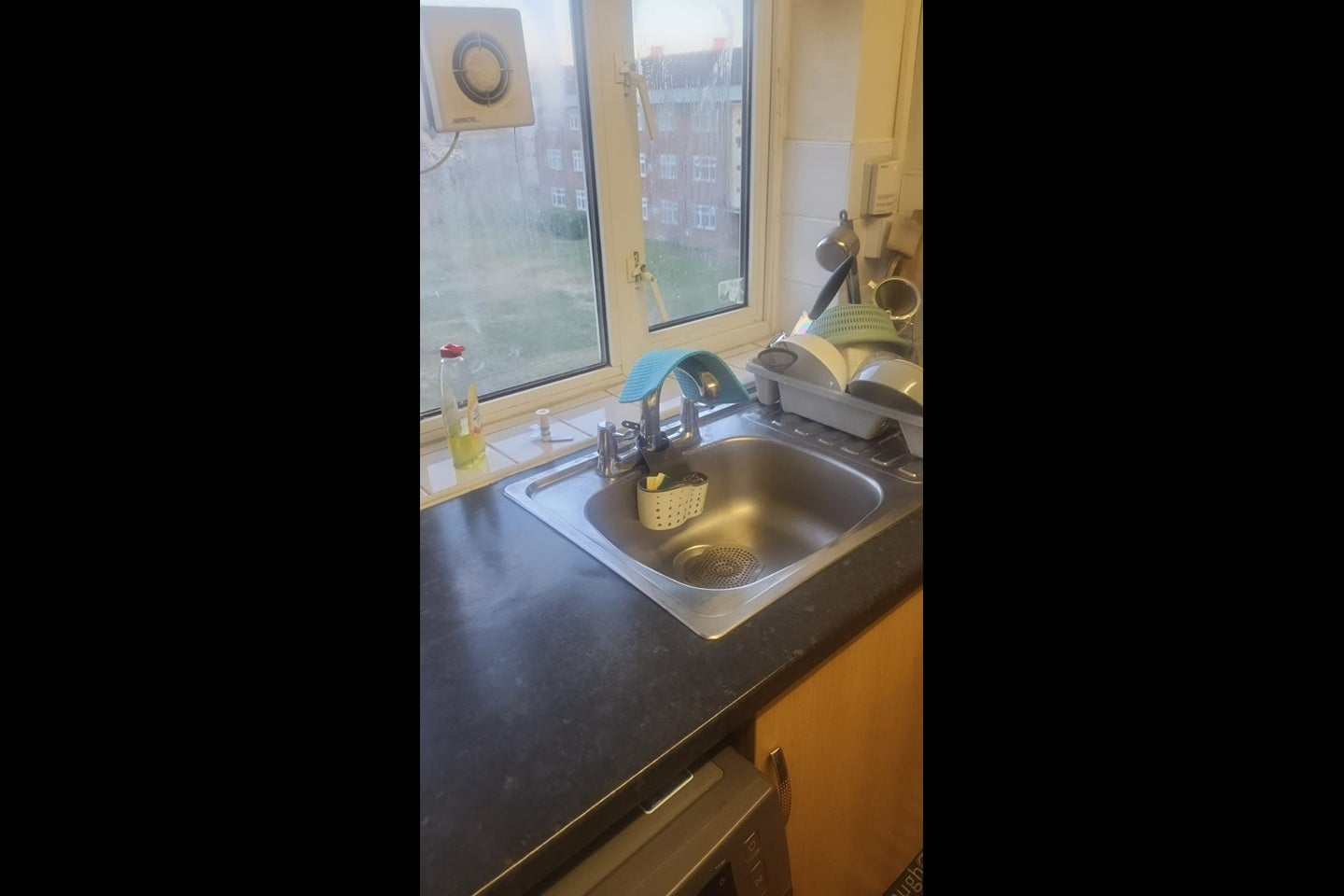 Flat Clayhall Avenue in Greater London