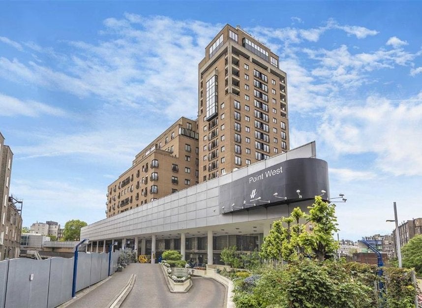 Flat Cromwell Road in Greater London