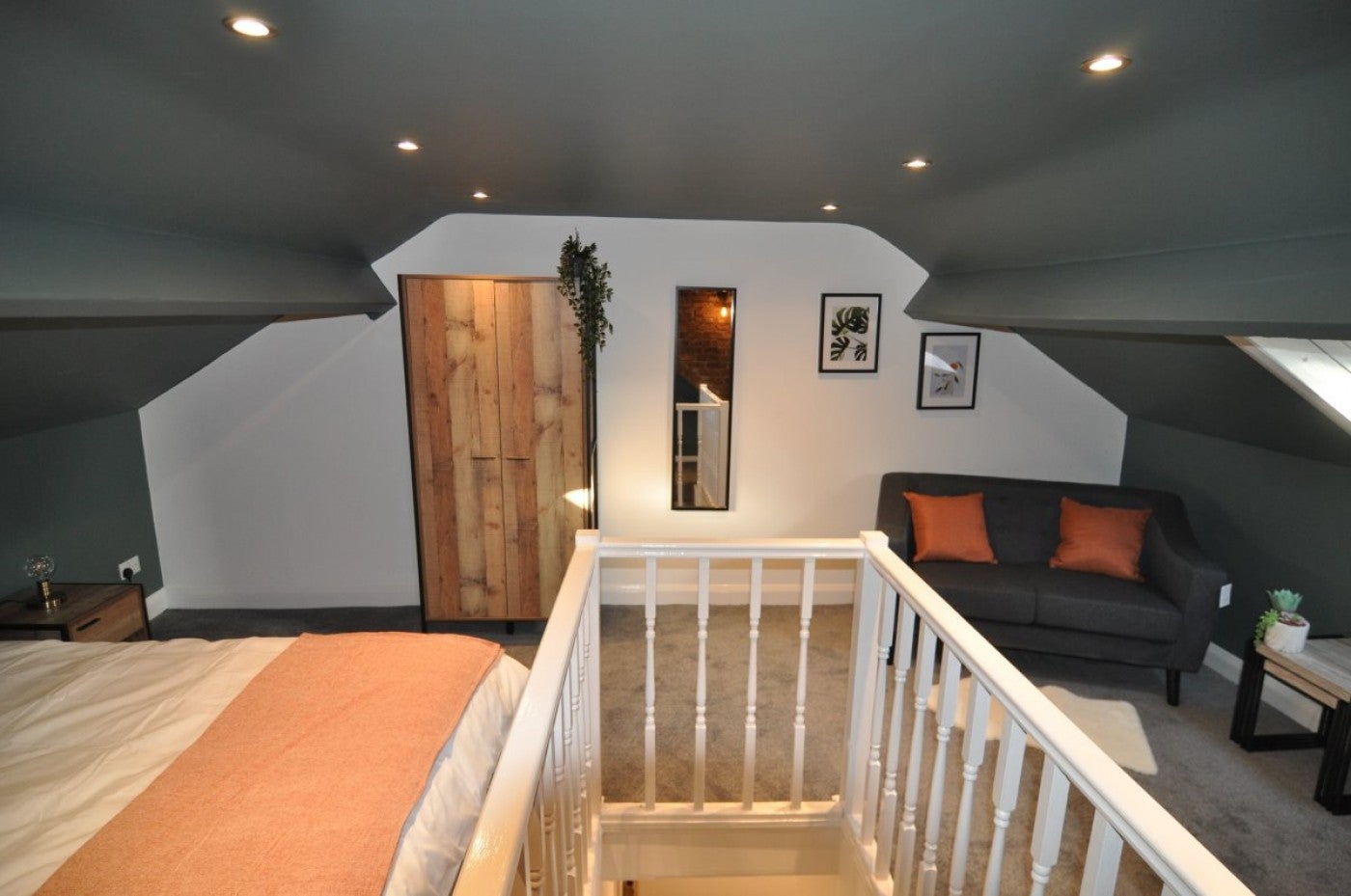 Room Dodworth Road in Barnsley