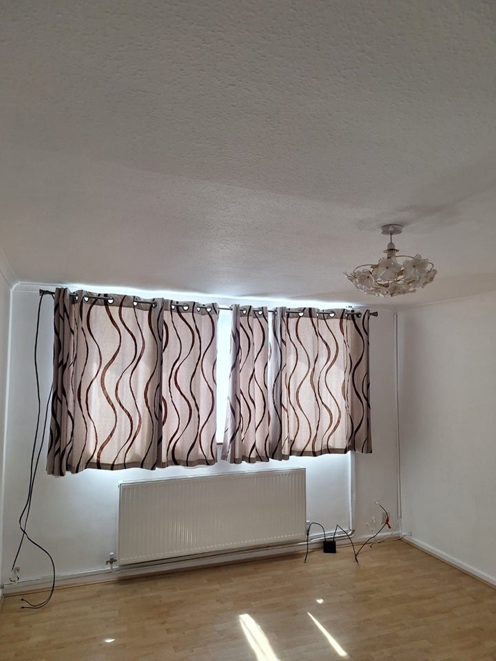 Flat Falconers Road in Luton