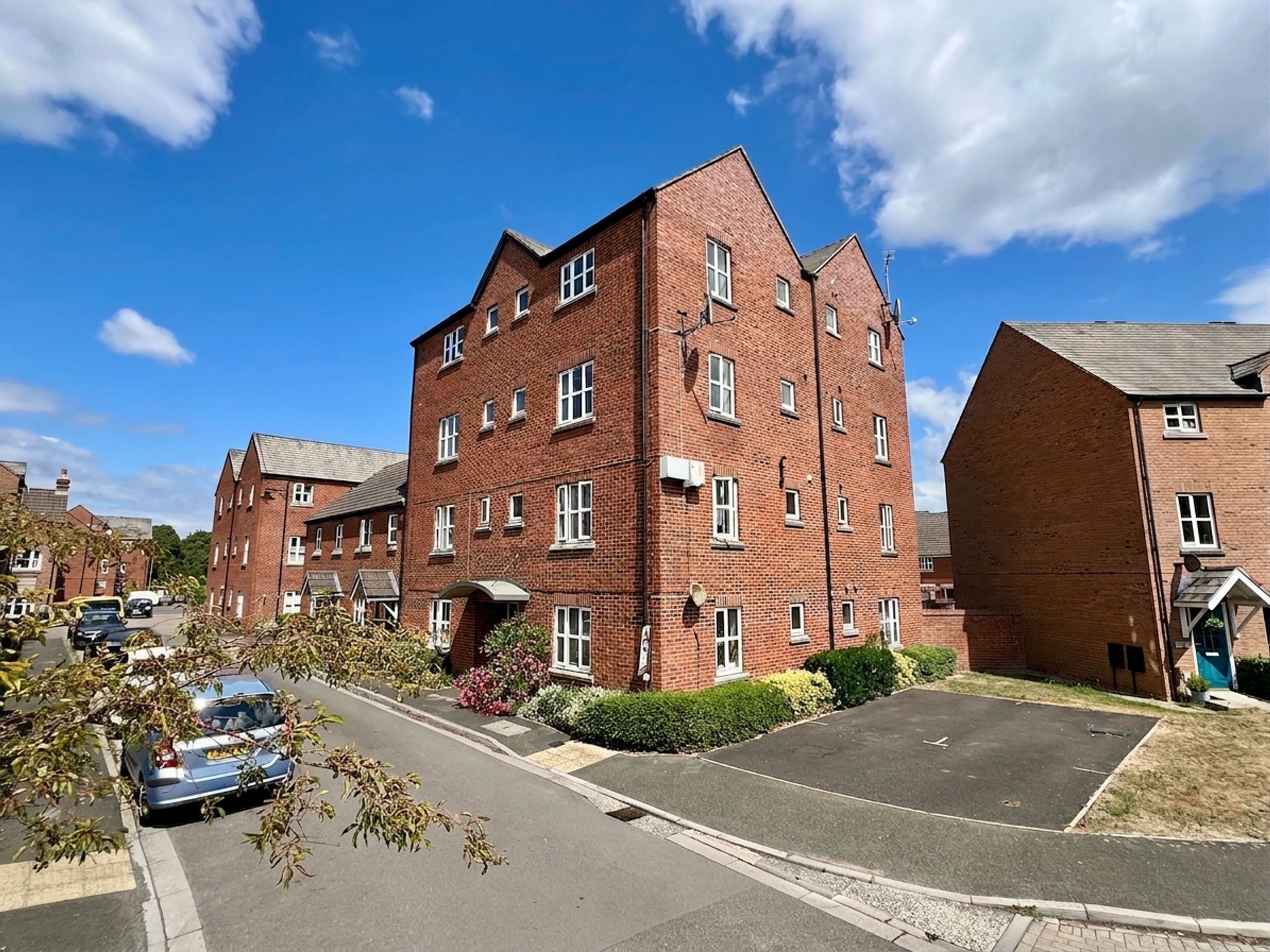 Flat Massingham Park in Taunton