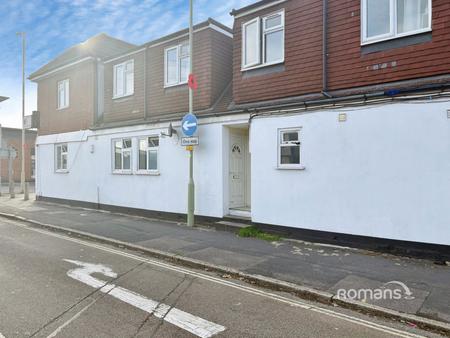 Flat Ash Road in Rushmoor
