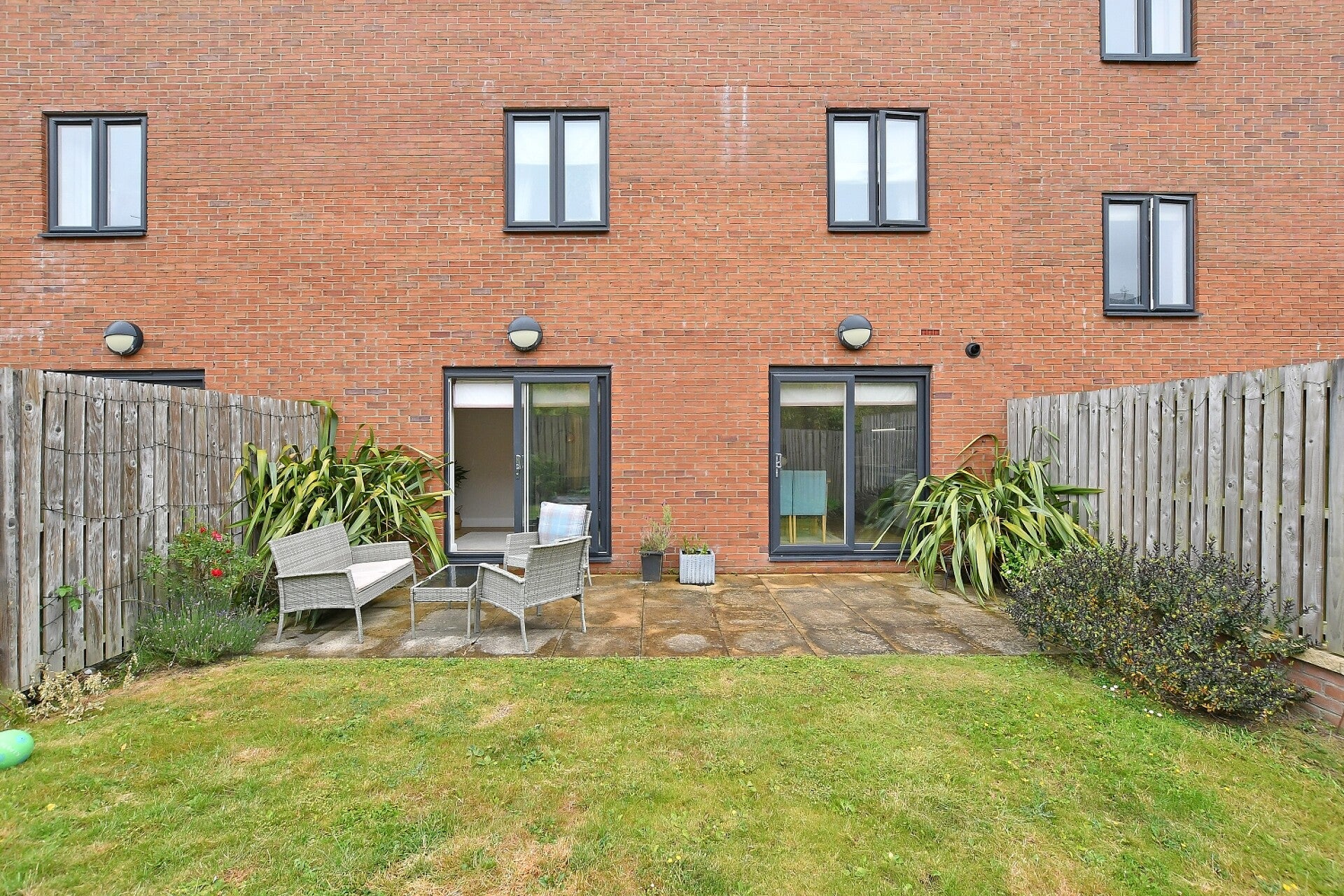 Flat Lemont Road in Sheffield