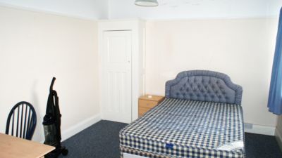 Flat Heddon Court Avenue in London