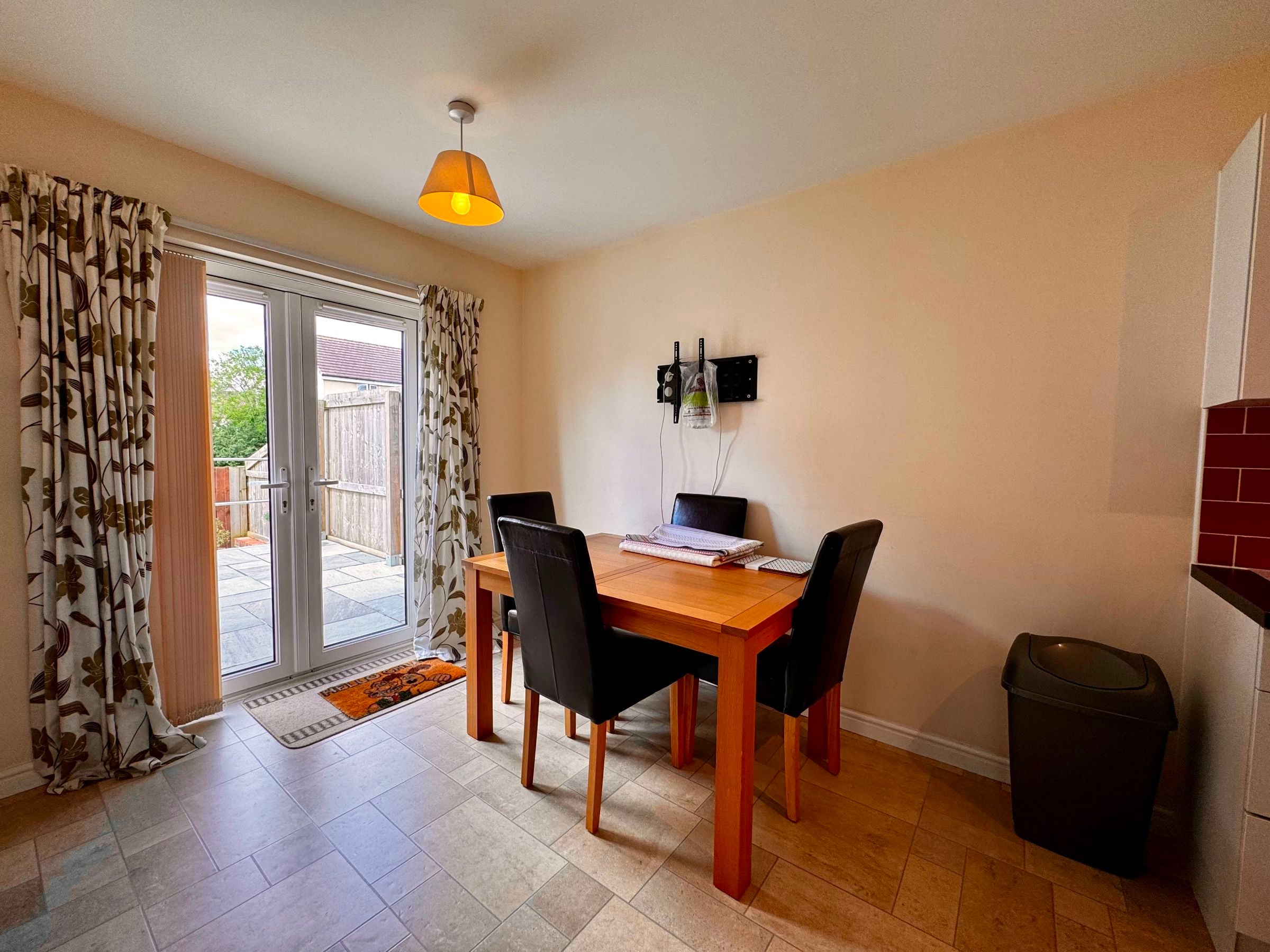 House Medlar Close in Almondsbury