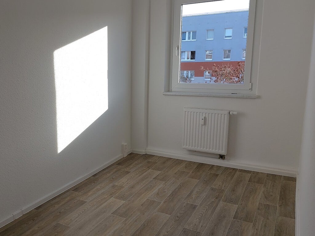 Zimmer Ufaer Straße in Halle (Saale)