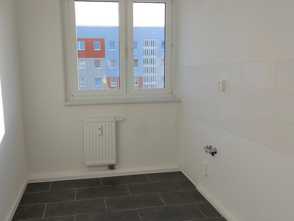 Zimmer Ufaer Straße in Halle (Saale)