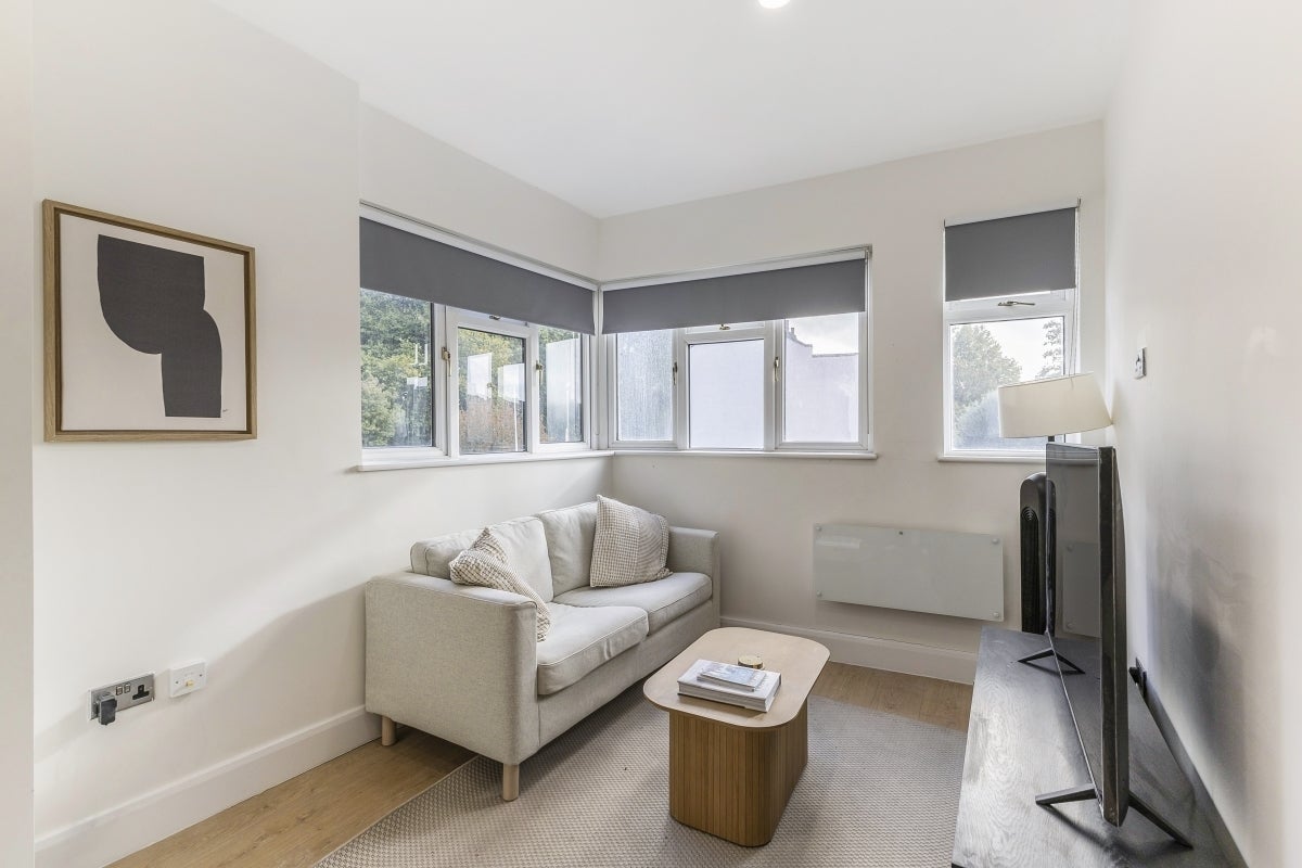 Flat South Lambeth Road in Greater London