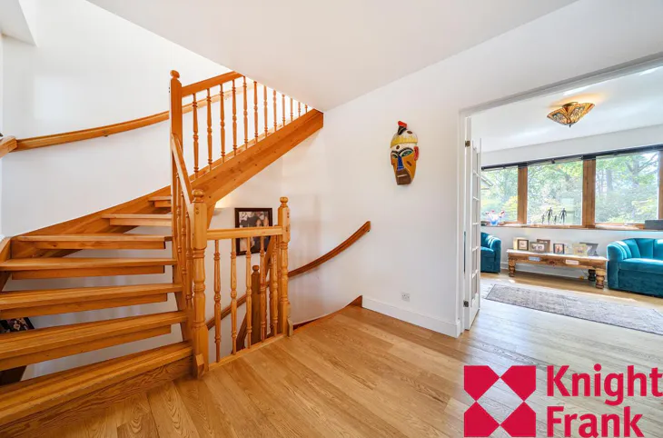 House Hurstwood in South Ascot