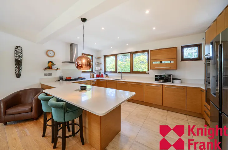 House Hurstwood in South Ascot