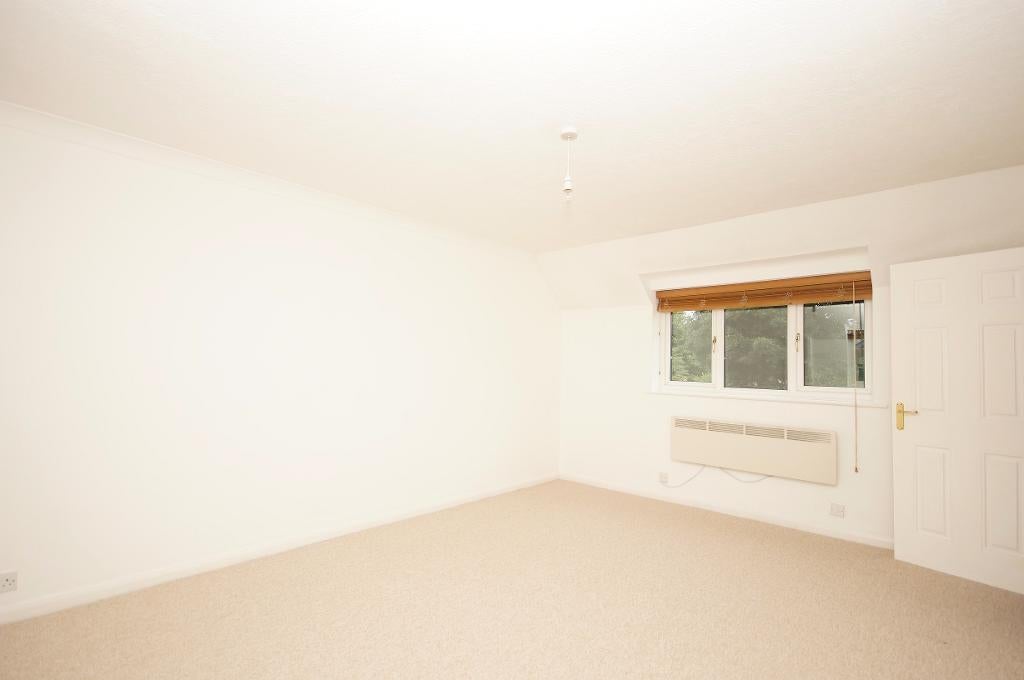 Flat Whyke Close in Chichester