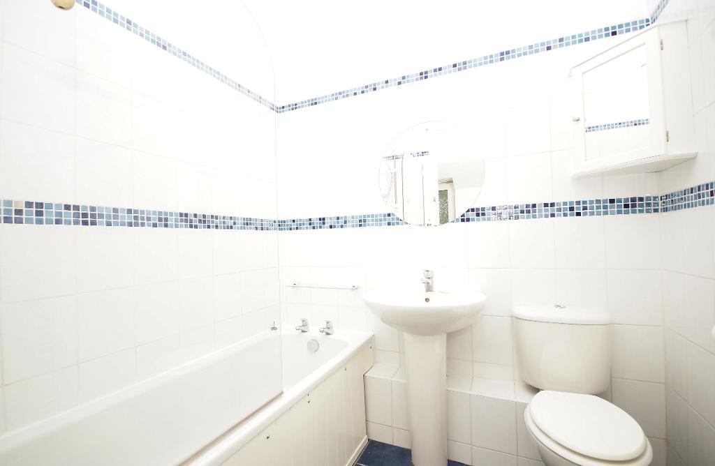 Flat Whyke Close in Chichester
