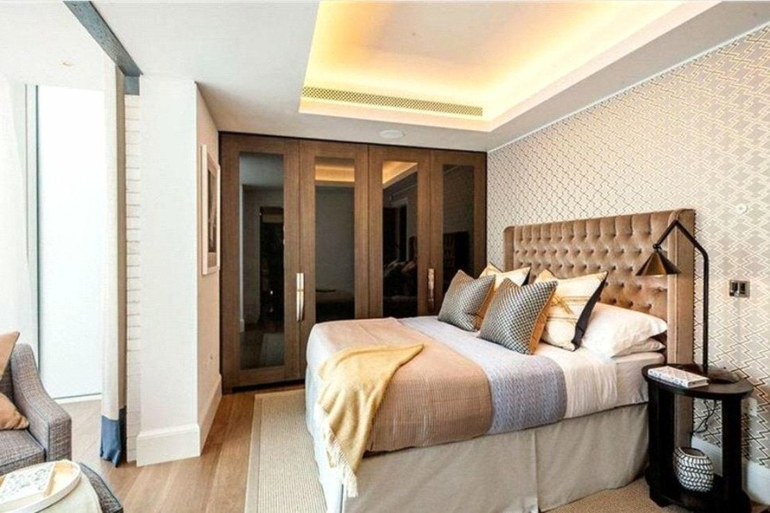 Flat Duke Street in City of Westminster