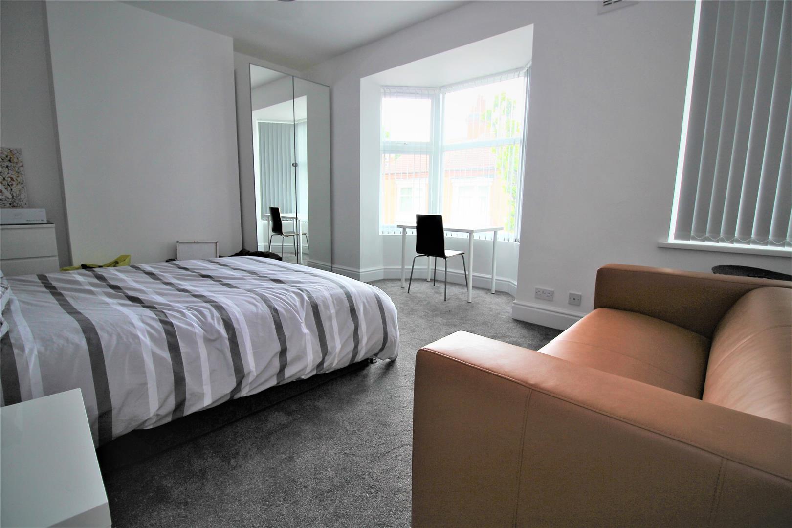 Room Brazil Street in Leicester