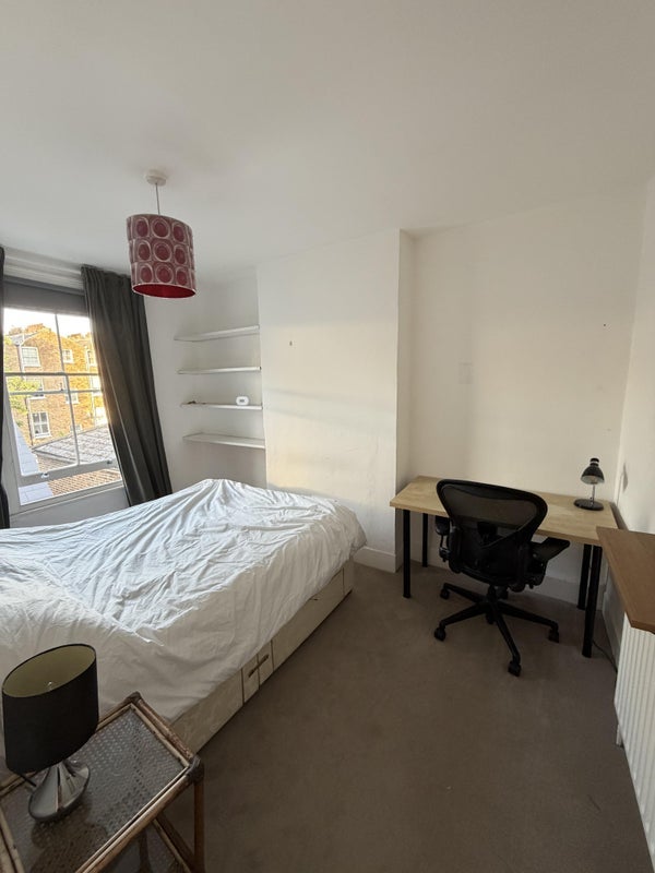 House Powis Terrace in Greater London
