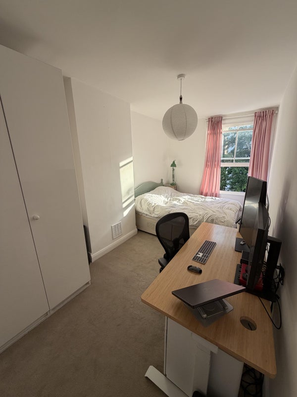 House Powis Terrace in Greater London