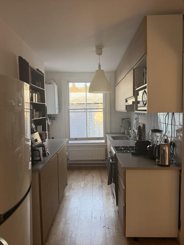 House Powis Terrace in Greater London