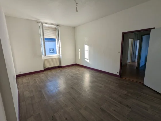 Appartement Rue Nationale à Génelard
