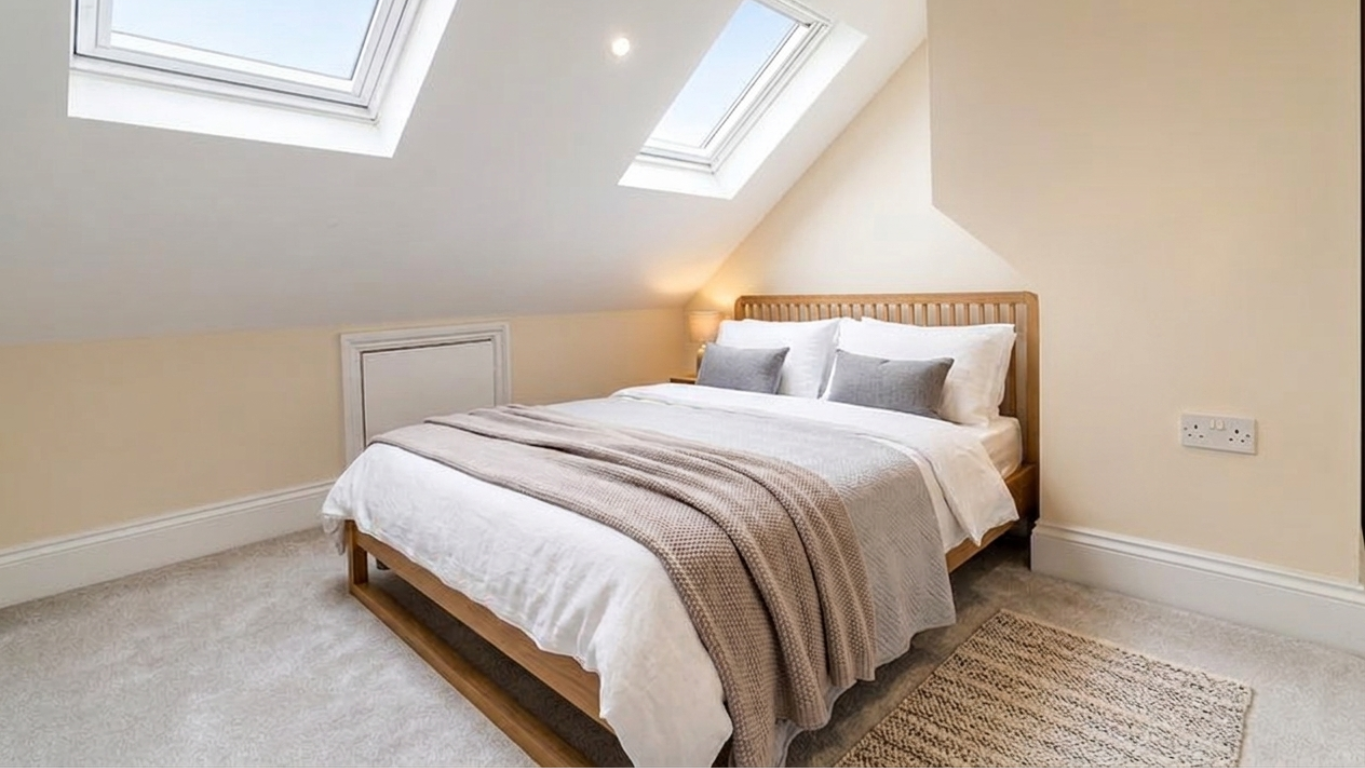 Room Keswick Gardens in Greater London