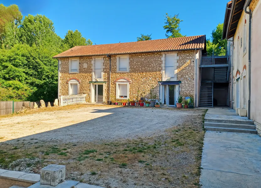 Flat Impasse du Moulin in Razac-sur-l'Isle
